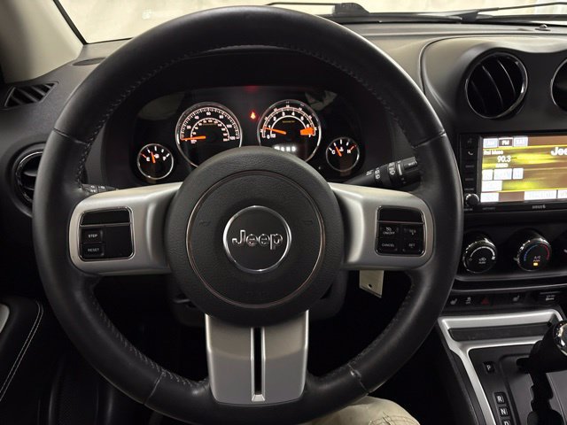 Used 2016 Jeep Compass High Altitude FWD image 46