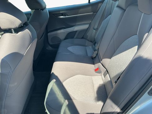 Used 2022 Toyota Camry LE w/ Convenience Package FWD image 16