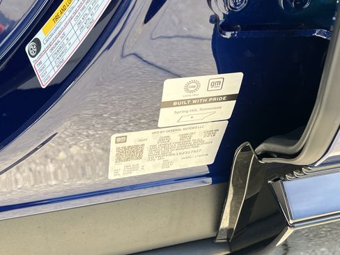 New 2025 Cadillac Lyriq Sport RWD image 38