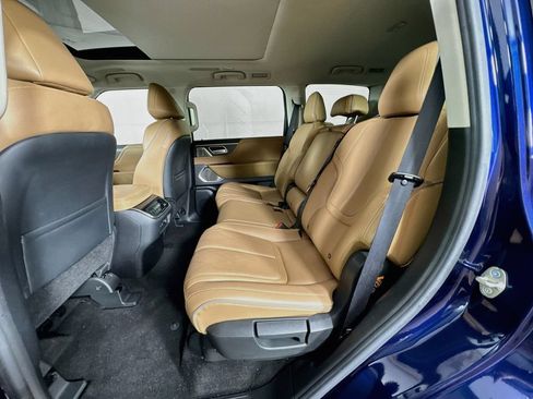 Certified 2025 INFINITI QX80 Sensory AWD/4WD image 33