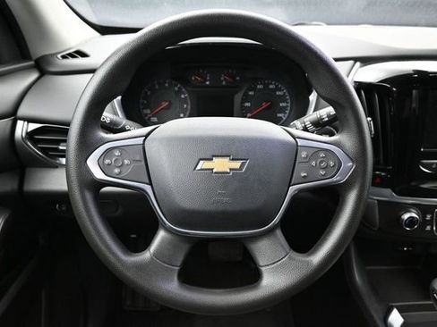 Used 2021 Chevrolet Traverse LS FWD image 13