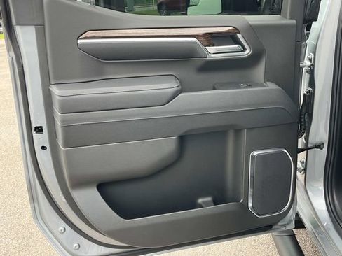 New 2025 GMC Sierra 1500 SLE image 20