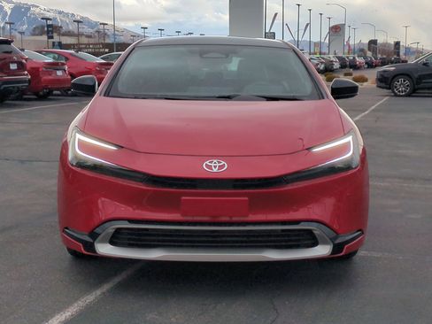 New 2026 Toyota Prius Plug-In Hybrid image 8