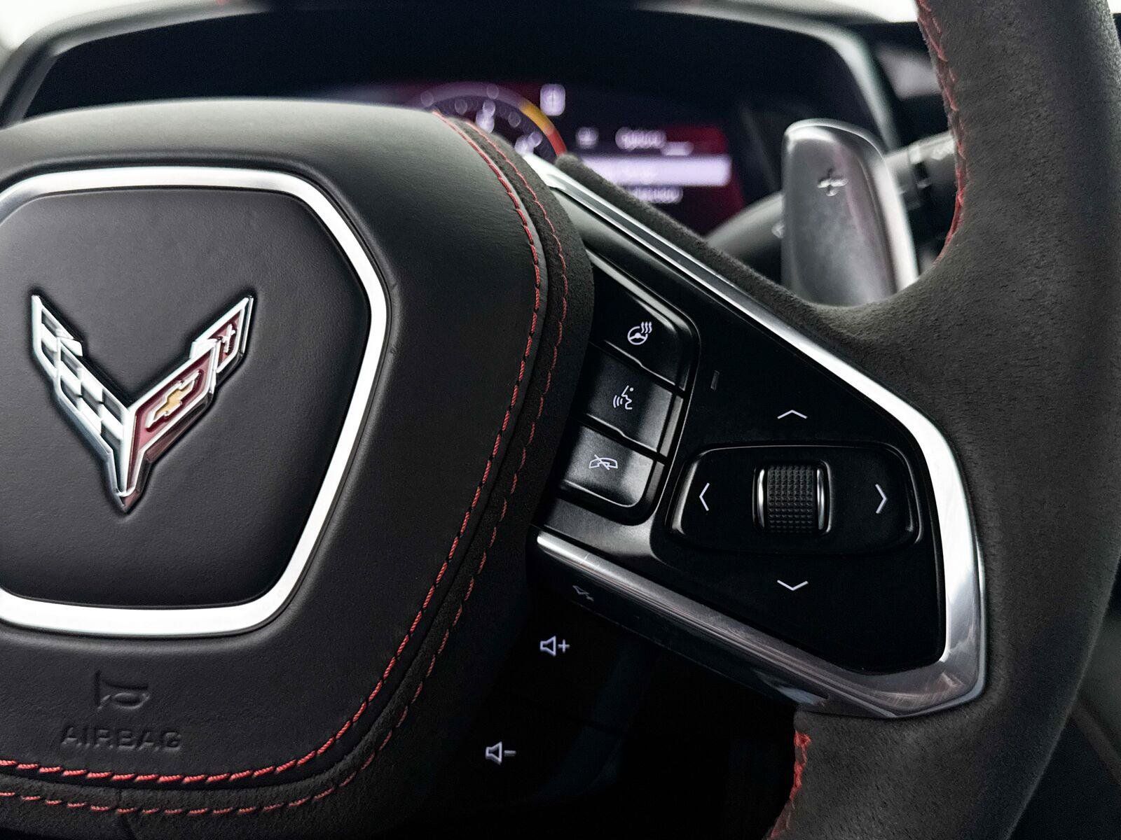 Used 2021 Chevrolet Corvette Stingray Premium Cpe w/ Z51 Performance Package RWD image 38