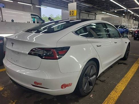 Used 2018 Tesla Model 3 Long Range RWD image 5