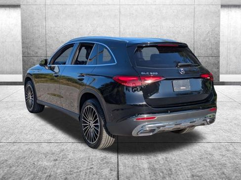 Certified 2025 Mercedes-Benz GLC 300 image 5