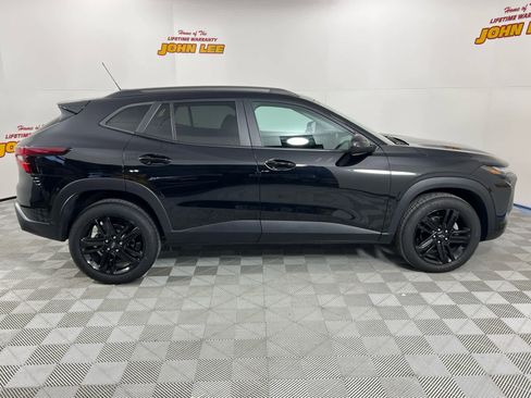 Used 2024 Chevrolet Trax ACTIV image 7