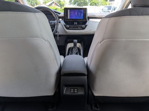 Used 2024 Toyota Corolla LE FWD image 18