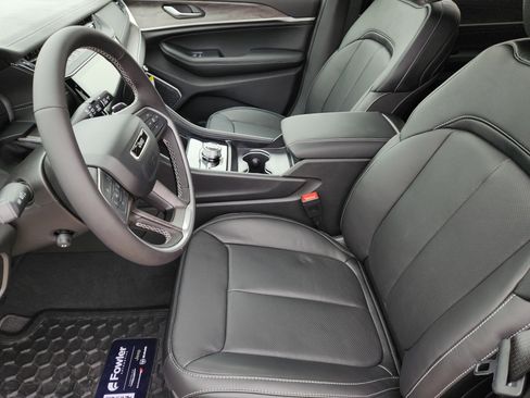 New 2026 Jeep Grand Cherokee L Limited AWD/4WD image 10