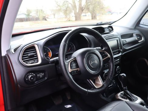 Used 2016 Jeep Renegade Limited image 15