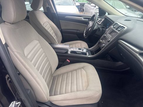 Used 2019 Ford Fusion S FWD image 20