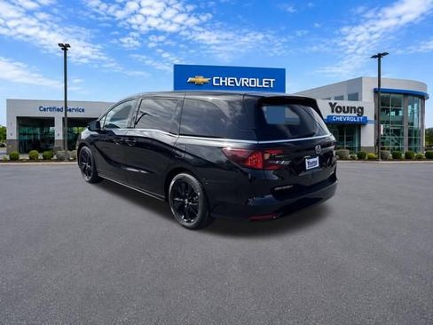 Used 2023 Honda Odyssey Sport image 5