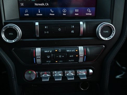 Used 2020 Ford Mustang Coupe RWD image 34