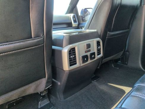 Used 2020 Ford F150 Lariat w/ Equipment Group 502A Luxury AWD/4WD image 27