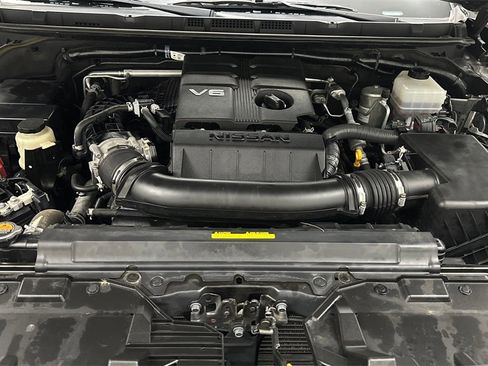 Certified 2023 Nissan Frontier PRO-4X w/ Pro Convenience Package image 11