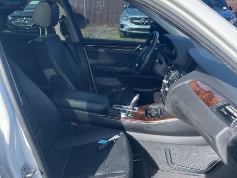 Used 2017 BMW X3 xDrive28i image 12