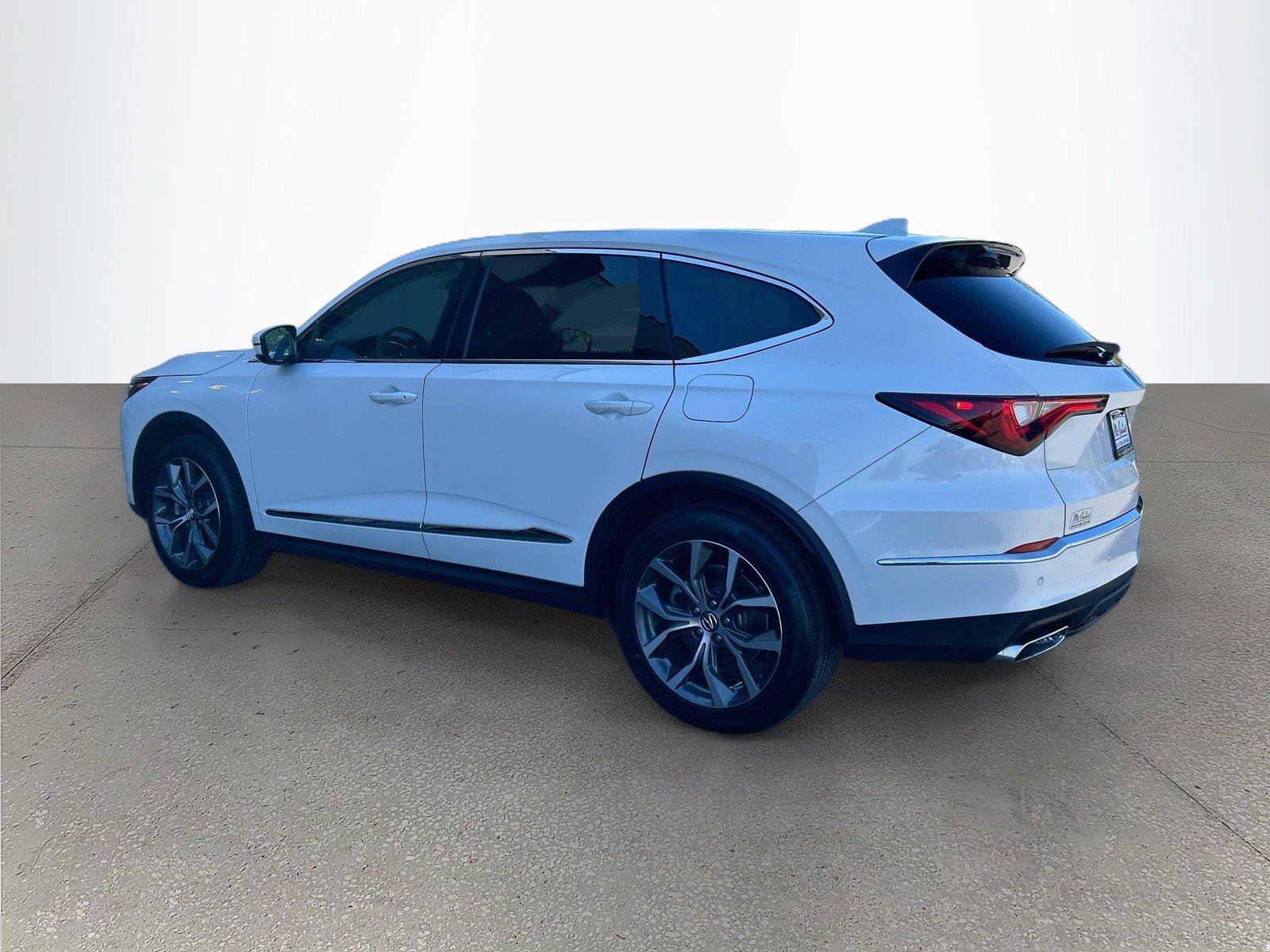 Used 2023 Acura MDX w/ Technology Package AWD/4WD image 6
