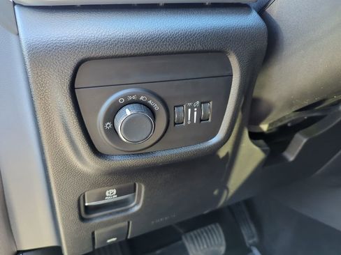 Used 2024 Jeep Grand Cherokee L Laredo image 21