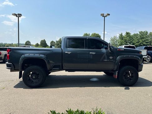 Used 2020 Chevrolet Silverado 2500 LTZ w/ LTZ Premium Package AWD/4WD image 23