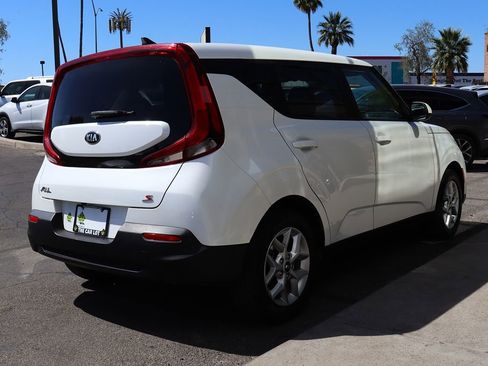 Used 2021 Kia Soul S image 13