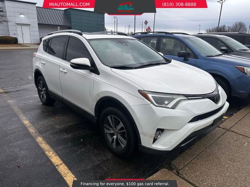 Used 2017 Toyota RAV4 XLE image 2