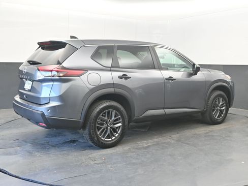 Certified 2024 Nissan Rogue S FWD image 7