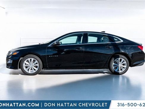 Used 2023 Chevrolet Malibu LT image 2