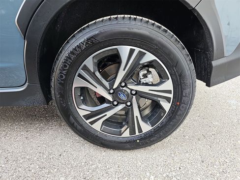 Certified 2025 Subaru Crosstrek 2.0i Premium image 34