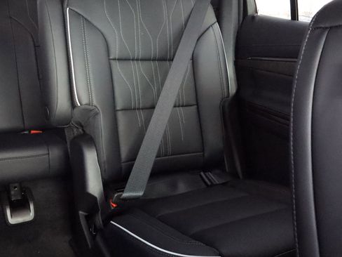 New 2026 Buick Enclave Avenir w/ Super Cruise Package image 12