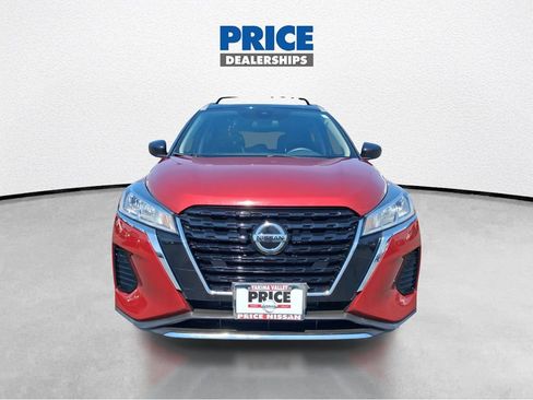 Used 2021 Nissan Kicks SV w/ Exterior Package FWD image 4