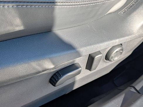 Certified 2025 Subaru Outback Limited AWD/4WD image 19