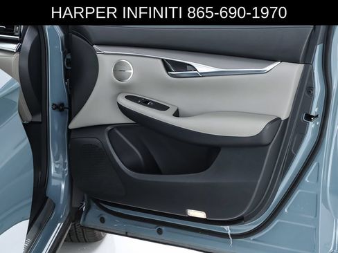 Used 2023 INFINITI QX50 Luxe AWD/4WD image 32