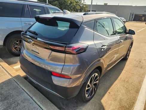 Used 2023 Chevrolet Bolt EUV Premier FWD image 6
