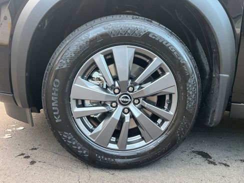 New 2025 Nissan Pathfinder SV image 57