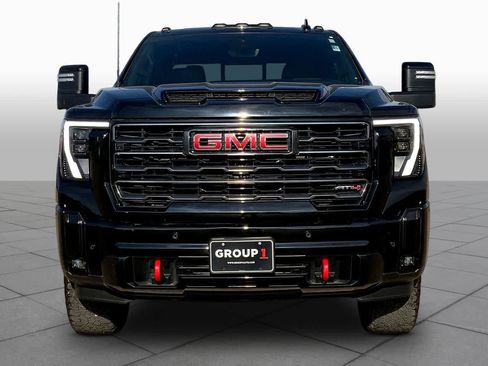 Used 2025 GMC Sierra 2500 AT4 w/ AT4 Premium Plus Package image 4