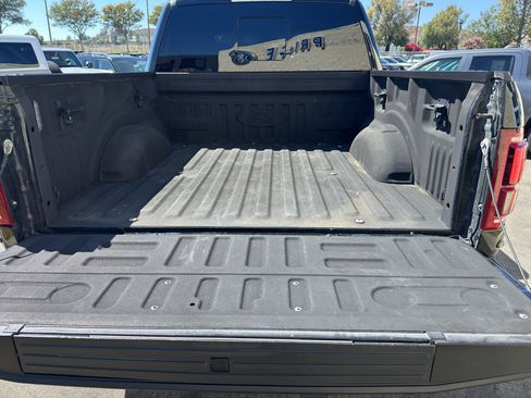 Used 2018 Ford F150 Raptor w/ Equipment Group 802A Luxury AWD/4WD image 4