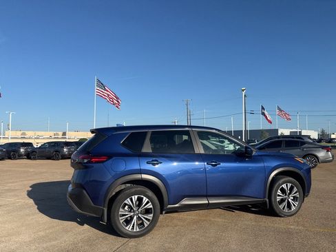 Certified 2023 Nissan Rogue SV FWD image 24