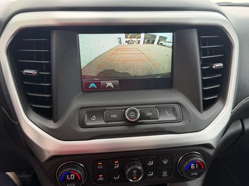 Used 2019 GMC Acadia SLE FWD image 11