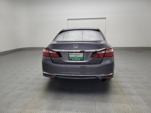 Used 2017 Honda Accord LX image 7