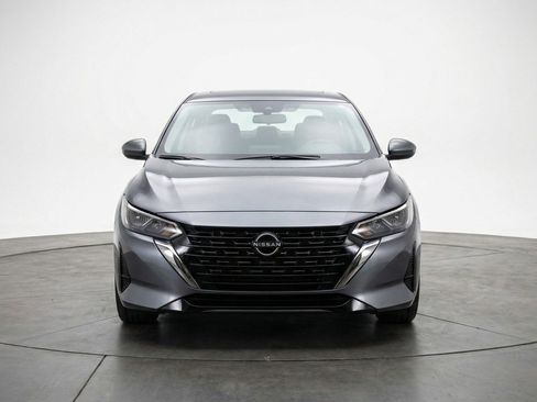 Used 2025 Nissan Sentra SV image 2