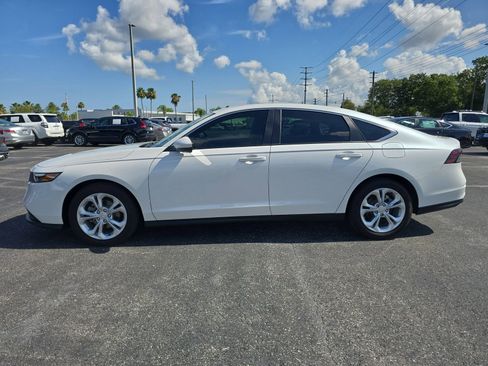 Certified 2025 Honda Accord LX image 6