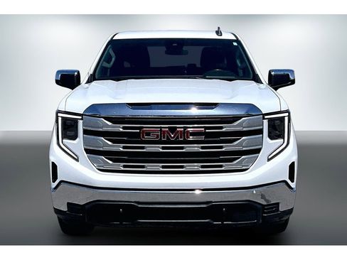 Used 2023 GMC Sierra 1500 SLE AWD/4WD image 2