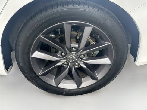 Used 2020 Honda Civic EX image 11
