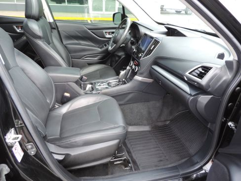Used 2020 Subaru Forester Limited w/ Popular Package #3 image 15