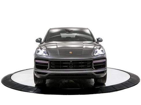 Certified 2022 Porsche Cayenne Turbo AWD/4WD image 10