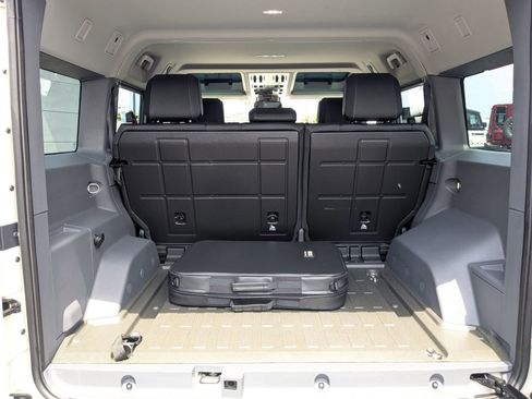 Used 2024 INEOS Grenadier AWD/4WD image 27