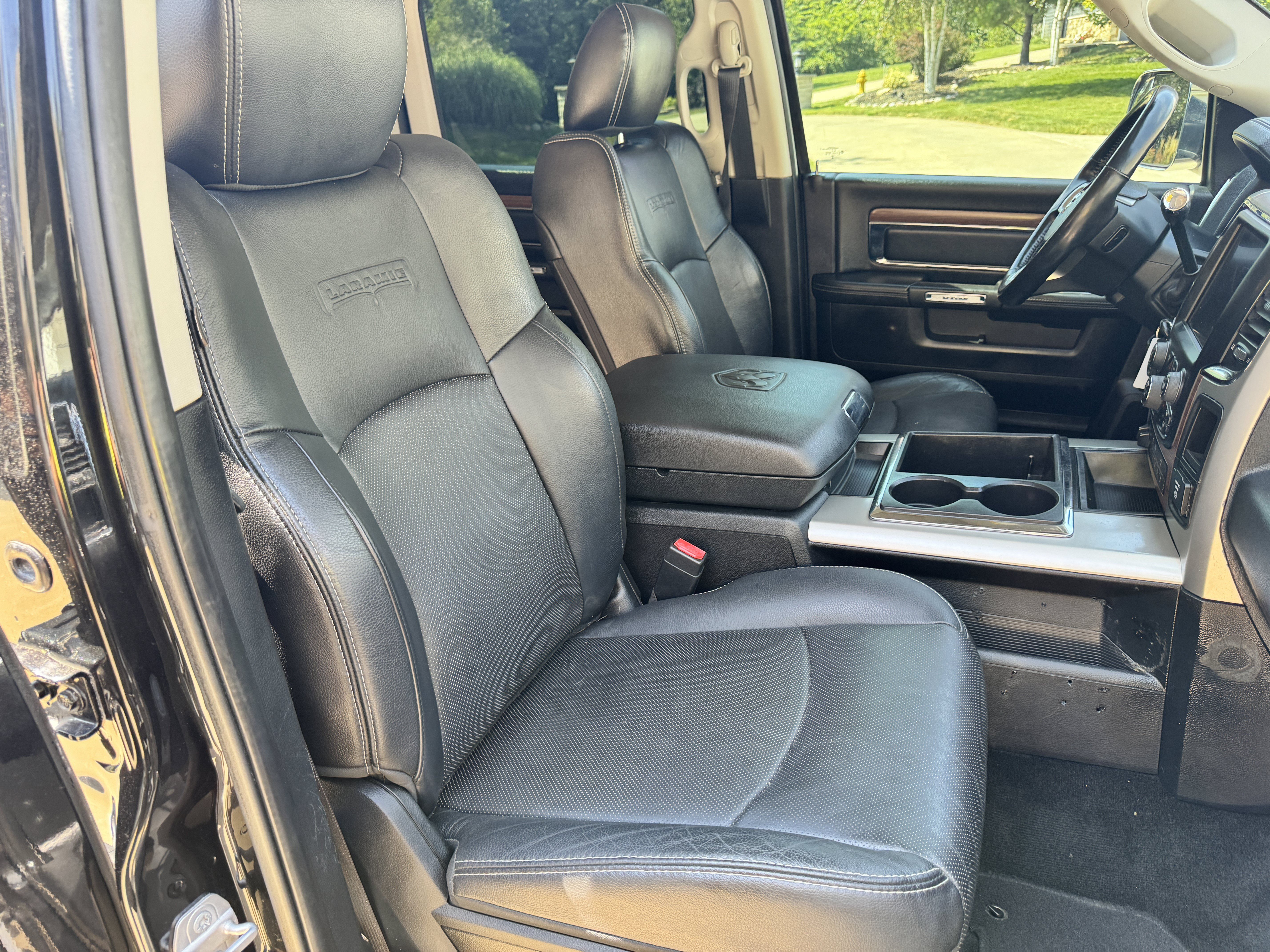 Used 2015 RAM 2500 Laramie w/ Snow Chief Group AWD/4WD image 20