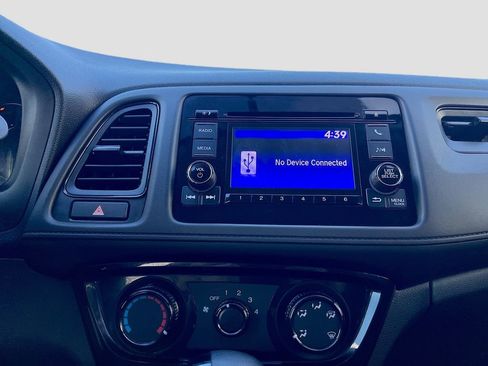 Used 2021 Honda HR-V LX image 14