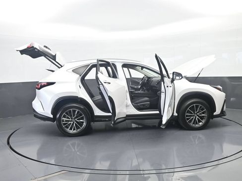 Used 2023 Lexus NX 250 FWD w/ Towing Package (2000 Lbs) image 68