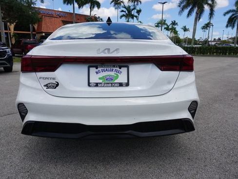 Used 2024 Kia Forte LXS FWD image 27